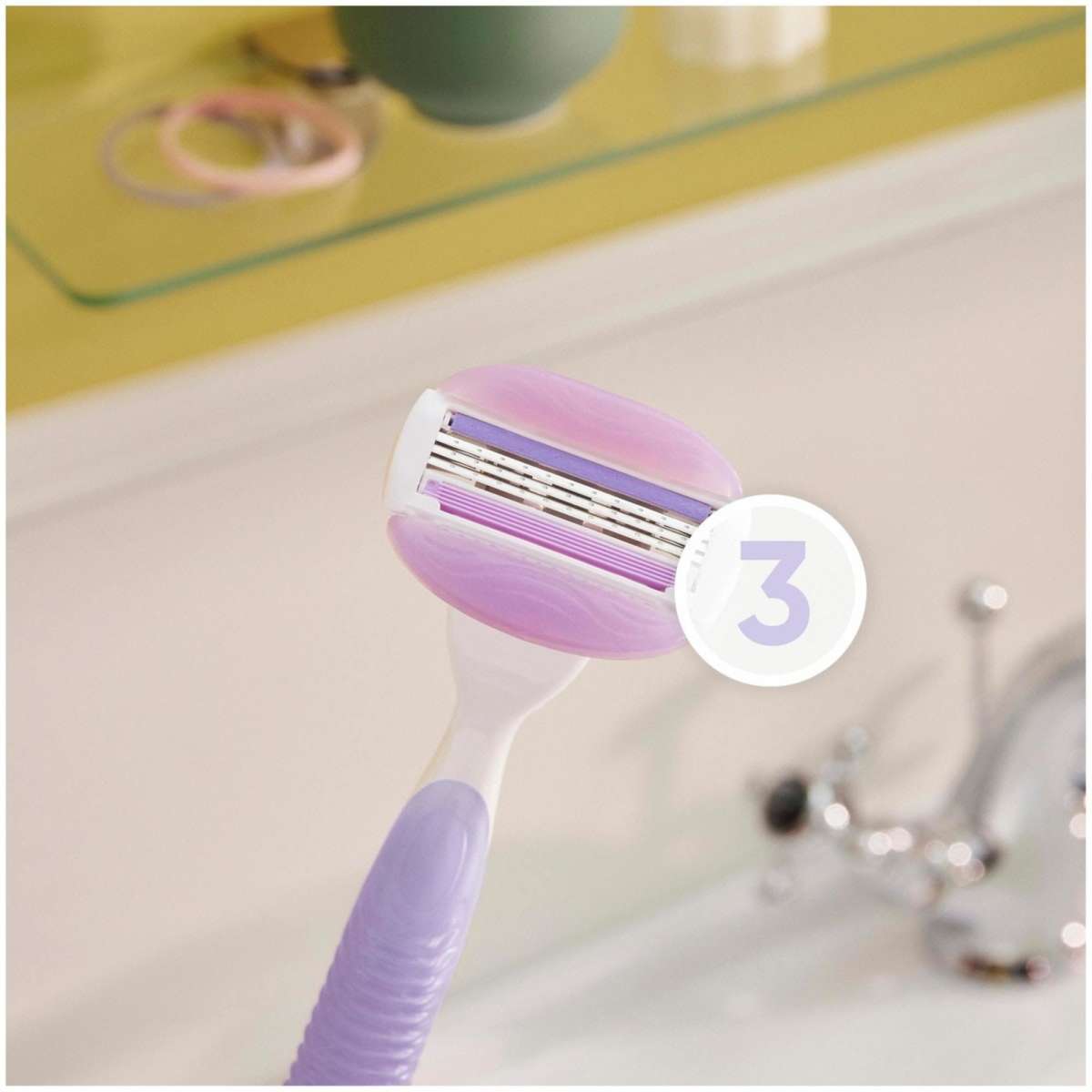 Gillette Venus Comfort Glide Freesia Blades 4 Pack - Cutprice Online