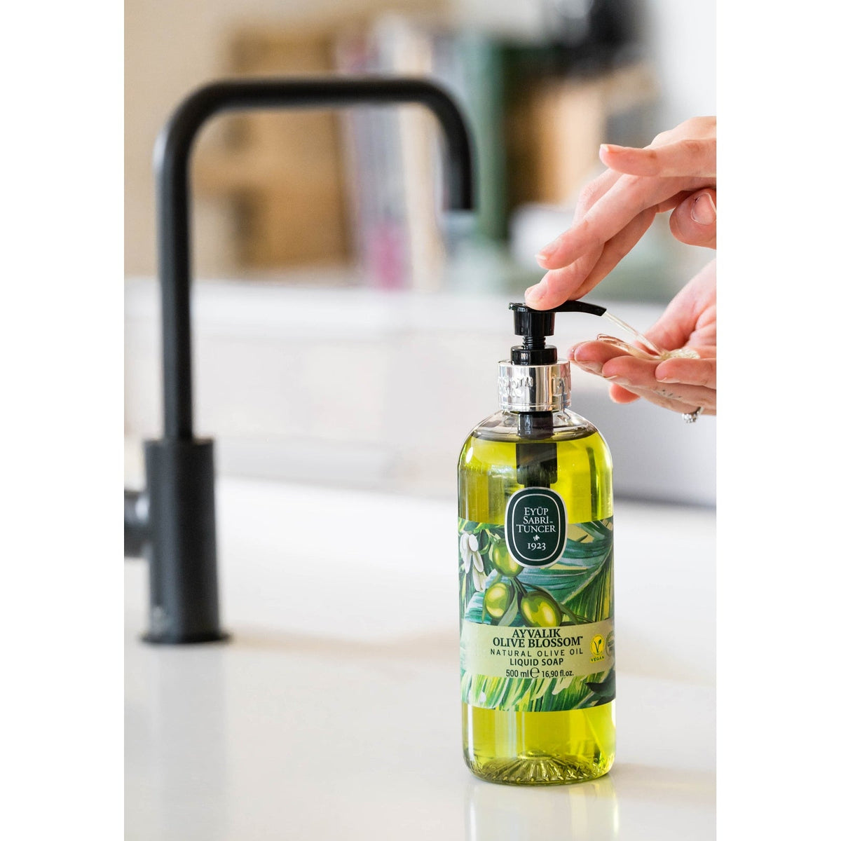 Eyup Sabri Tuncer Liquid Soap Natural Ayvalik Olive Blossom 500ml