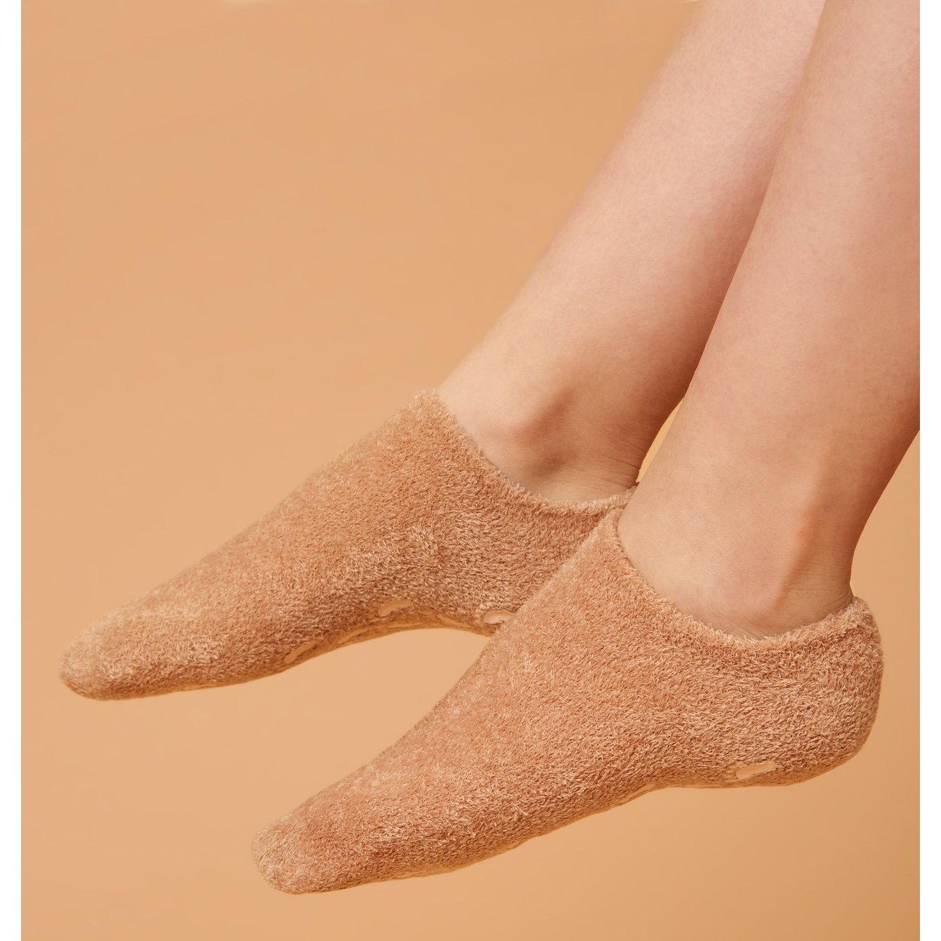 Révive Moisturising Gel Socks with Coconut Oil - Cutprice Online