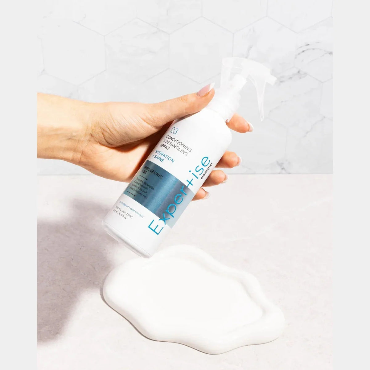 Essano Expertise Hydration + Shine Conditioning & Detangling Spray 200mL