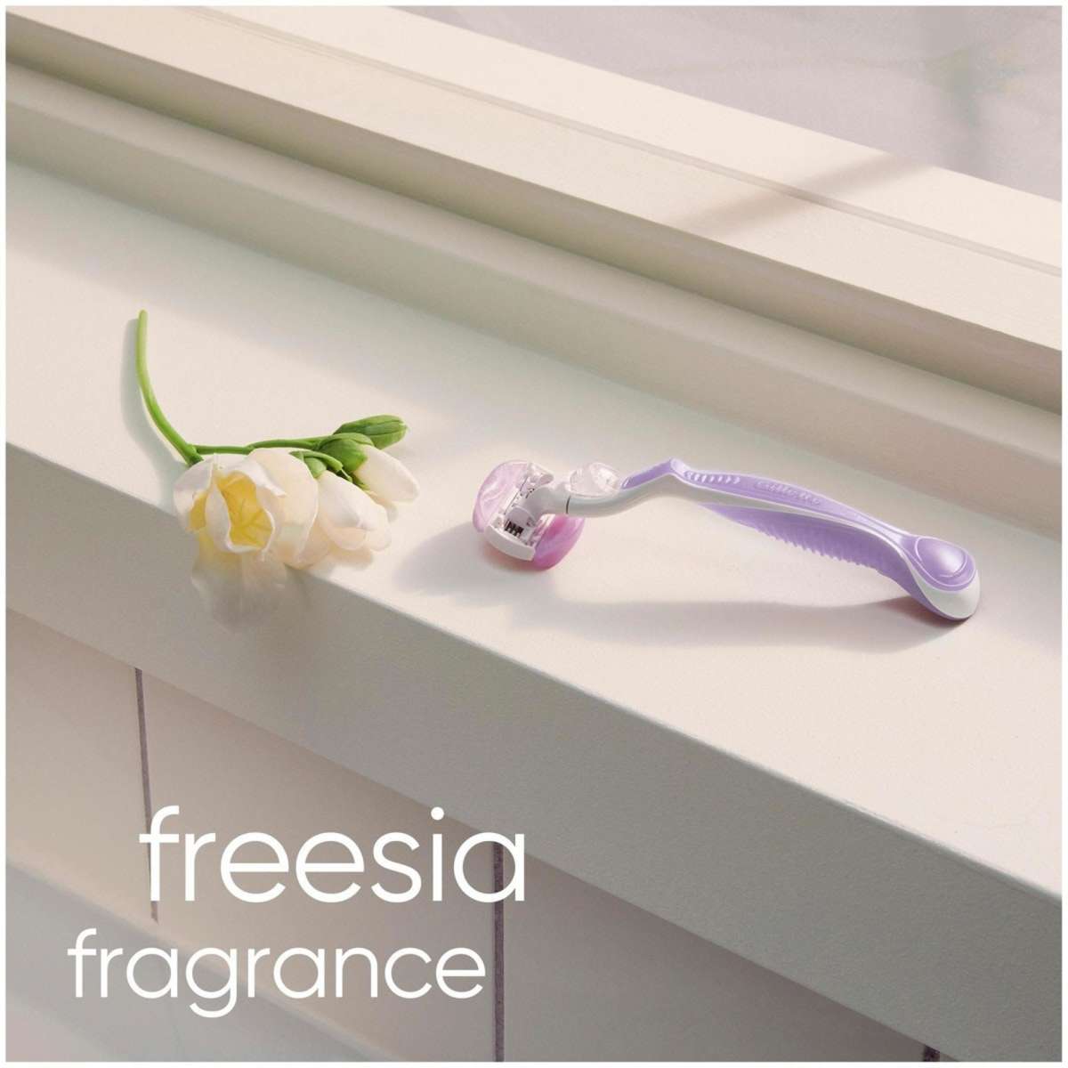 Gillette Venus Comfort Glide Freesia Blades 4 Pack - Cutprice Online