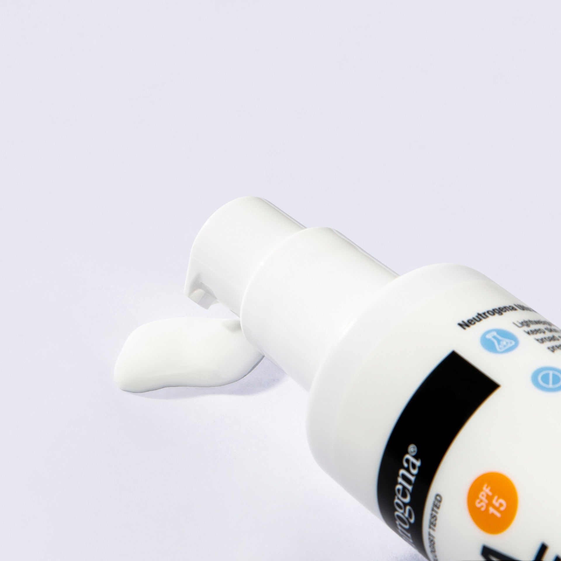Neutrogena Ultra Gentle Daily Moisturiser SPF15 100mL - Cutprice Online