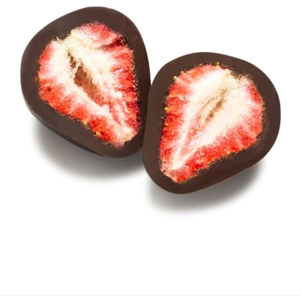 Noosa Natural Chocolate Co. Dark Chocolate Whole Strawberries 100g - Cutprice Online