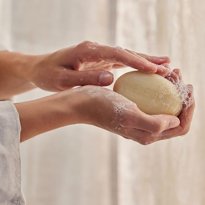 Weleda Organic Shower Bar (Solid Body Wash) Ginger + Petitgrain 75g - Cutprice Online