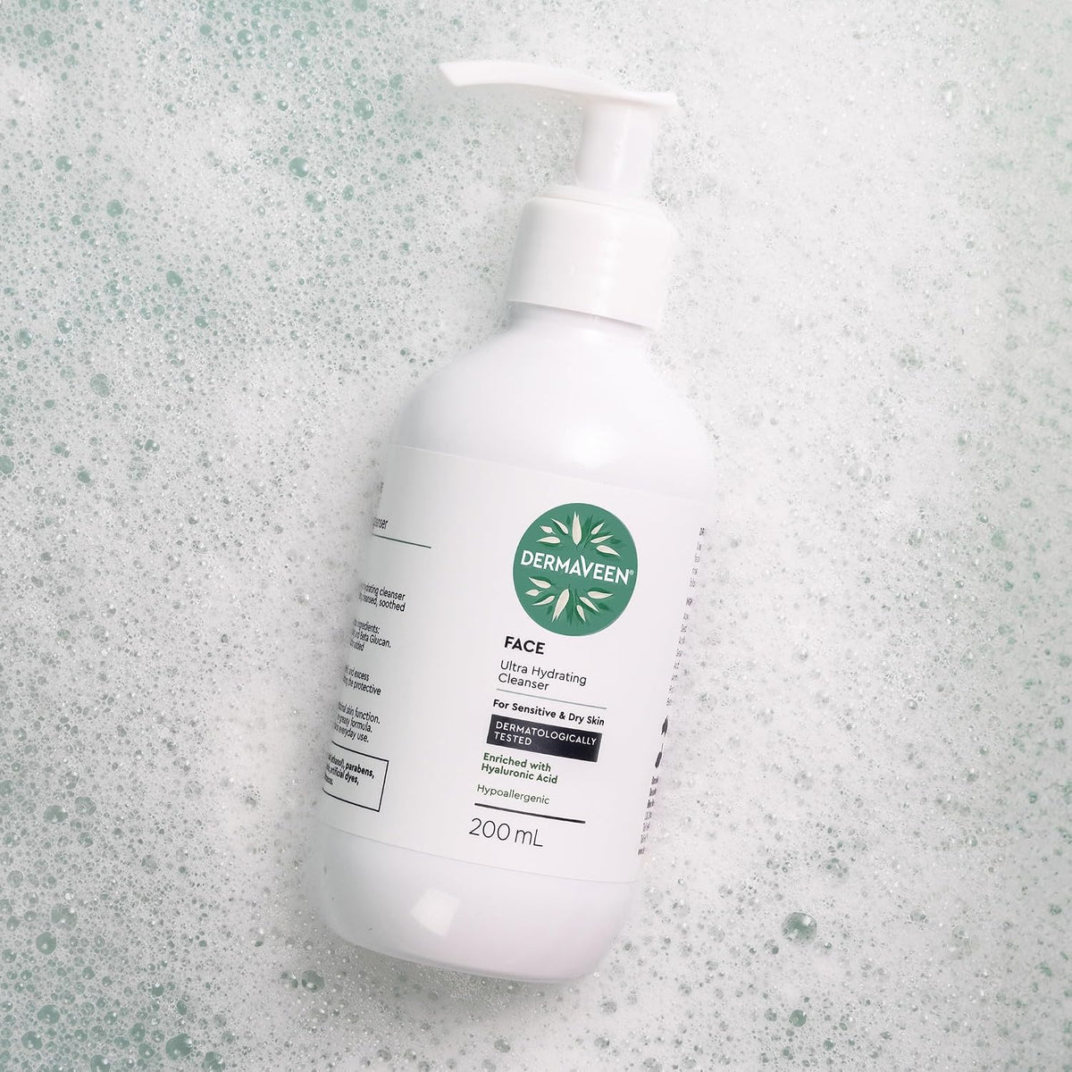 DermaVeen Face Ultra Hydrating Cleanser For Sensitive And Dry Skin 200mL