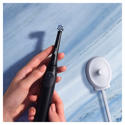 Oral-B iO2 Black Electric Toothbrush