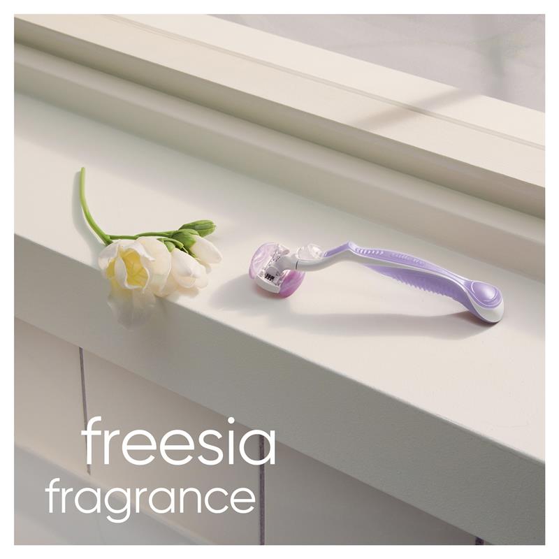 Gillette Venus Comfortglide Freesia Razor Women's Razor Handle + 1 Blade Refill - Cutprice Online