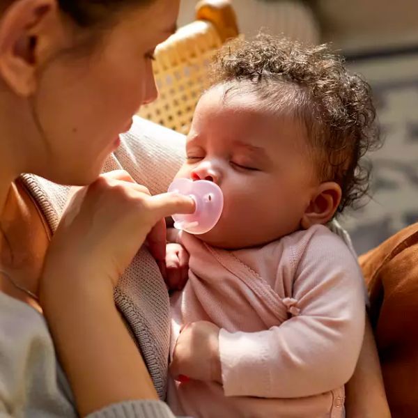 Avent Soothie 0-6 Months Pink 2 Pack - Cutprice Online