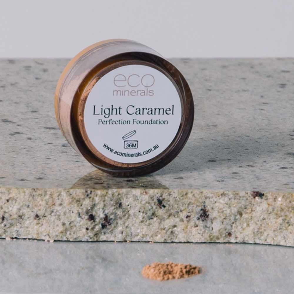 Eco Minerals Perfection Dewy Mineral Foundation Light Caramel Refill 5g - Cutprice Online