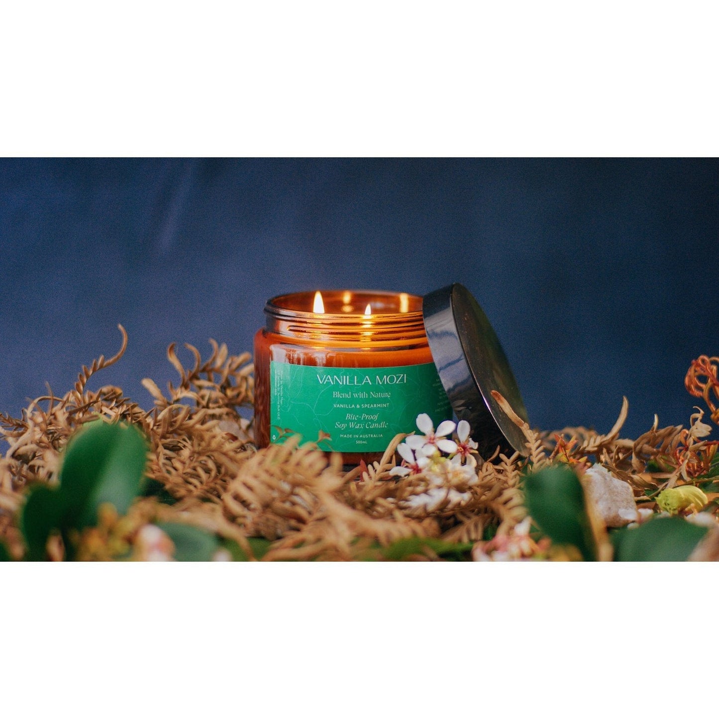 VANILLA MOZI Outdoor Soy Wax Candle Spearmint and Vanilla 500ml vanilla mozi