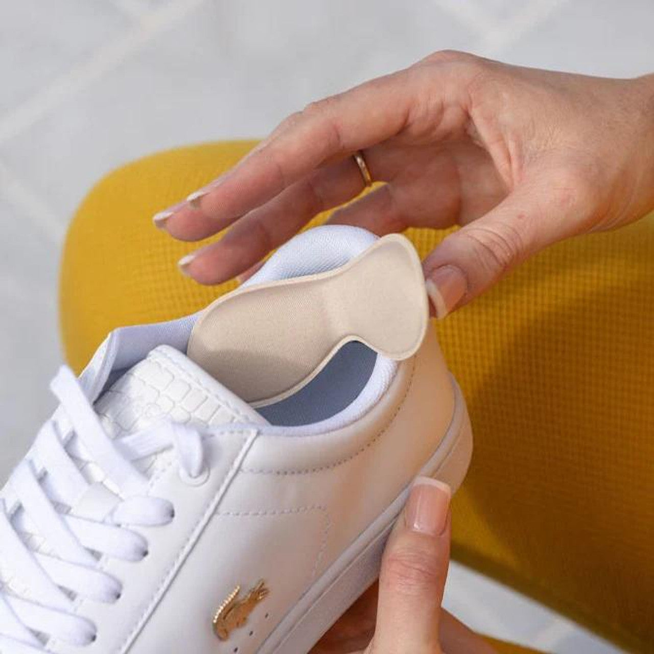 Synxgeli Foam Heel Grips
